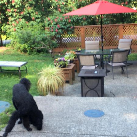 Coles Bay Vacation Retreat Βίλα North Saanich Εξωτερικό φωτογραφία