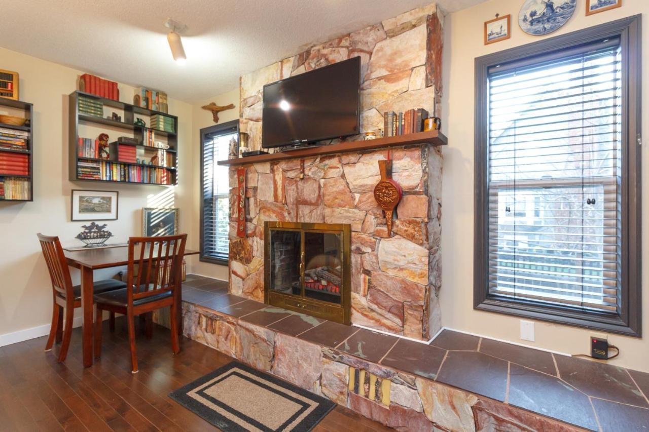Coles Bay Vacation Retreat Βίλα North Saanich Εξωτερικό φωτογραφία
