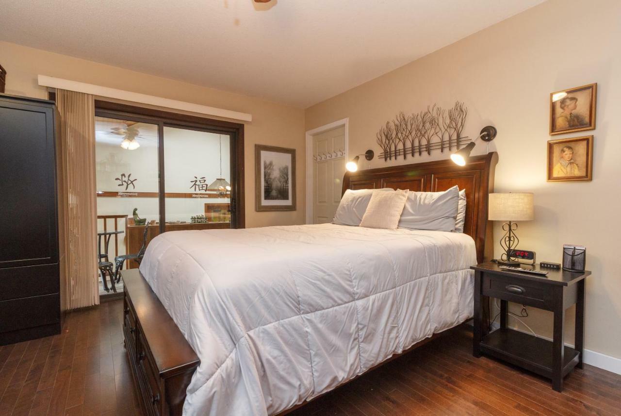 Coles Bay Vacation Retreat Βίλα North Saanich Εξωτερικό φωτογραφία